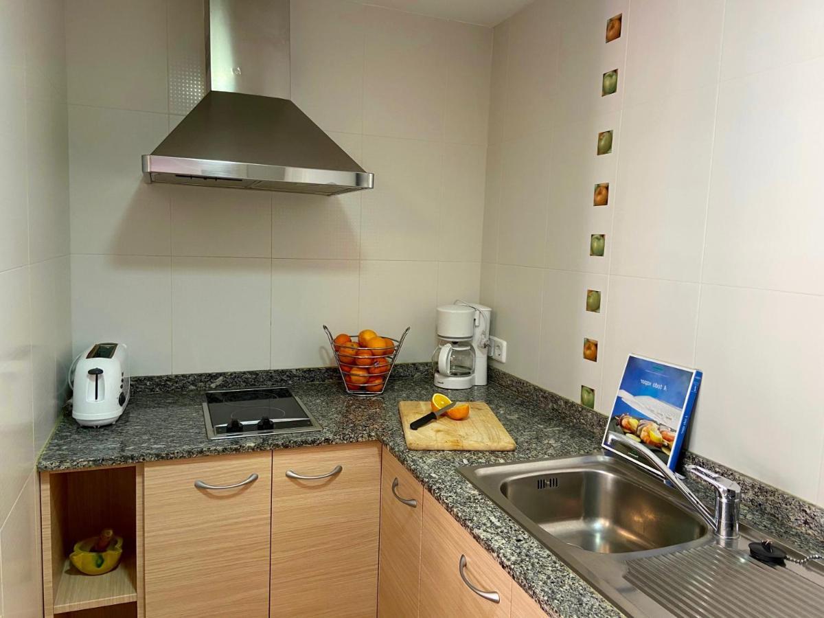Apartamentos Aquarium. 150 Metros Playa. Roses Buitenkant foto