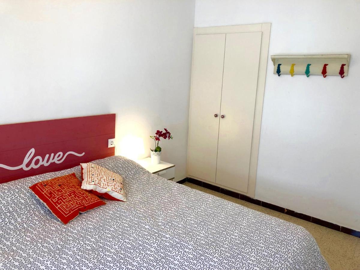 Apartamentos Aquarium. 150 Metros Playa. Roses Buitenkant foto